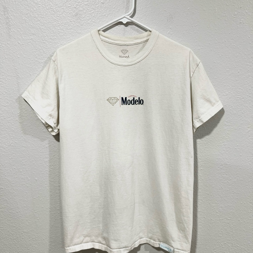 Diamond Supply X Modelo T-Shirt - Men’s Medium